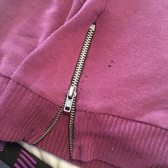 LS TEE - Picture 3 of 5